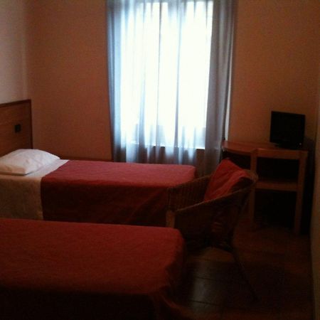 Hotel Nuovo Milánó Kültér fotó